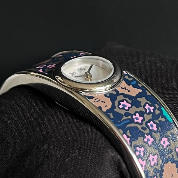 W6198 - Coach Scout Bangle Watch in Blue Floral - Picture 5 of 14